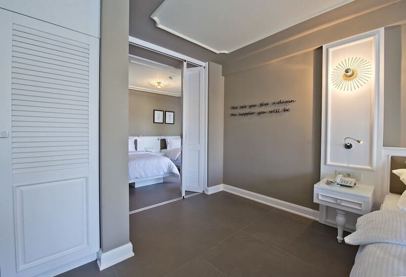 Superior suite with pool view, Samira Exclusive Hotel & Apartments