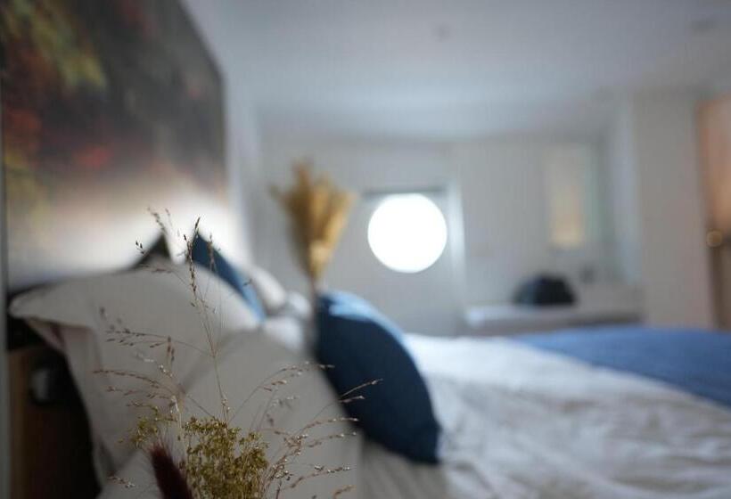 수피리어 룸, Restaurant Brasserie Feestzaal Ahoi, Kortrijk