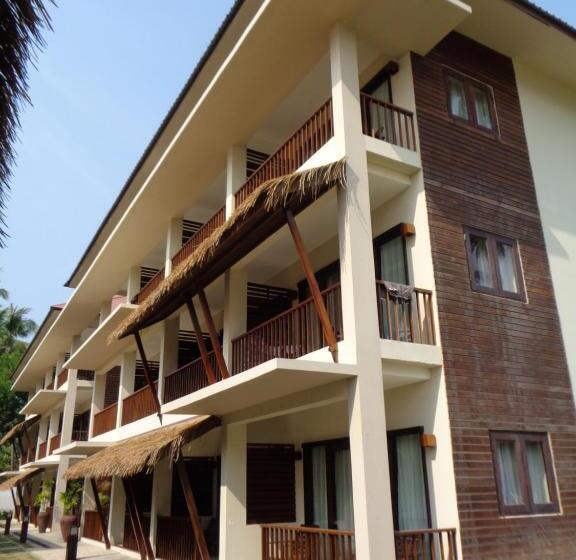 اتاق لوکس با بالکن, Eskala Hotels & Resorts Ngwe Saung