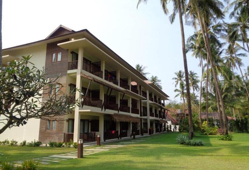 اتاق لوکس با چشم‌انداز باغ, Eskala Hotels & Resorts Ngwe Saung
