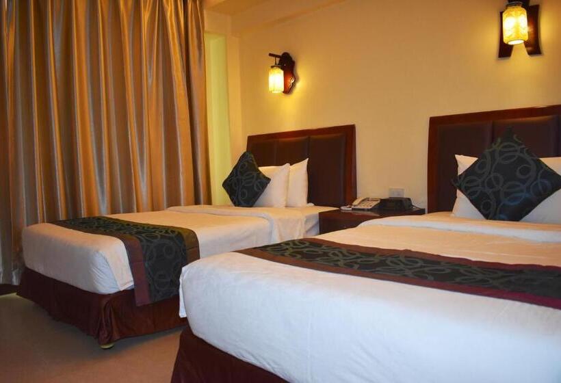 اتاق لوکس, Golden Phoenix Hotel Boracay