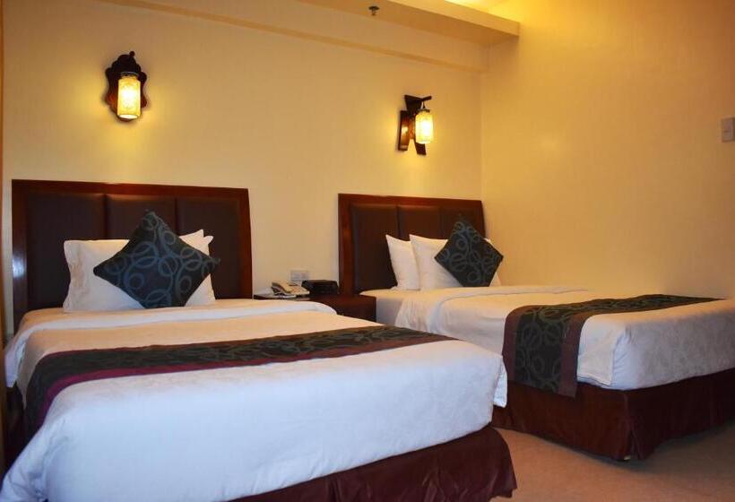 اتاق لوکس, Golden Phoenix Hotel Boracay