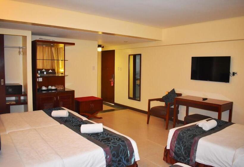 اتاق خانوادگی, Golden Phoenix Hotel Boracay