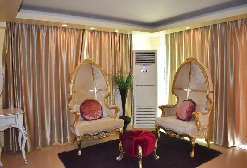 سوئیت با تخت بزرگ, Golden Phoenix Hotel Boracay