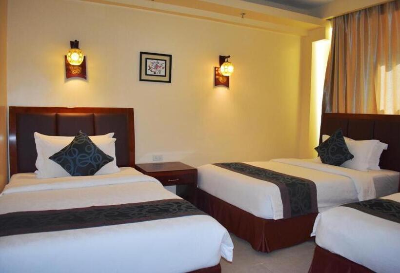 اتاق خانوادگی, Golden Phoenix Hotel Boracay