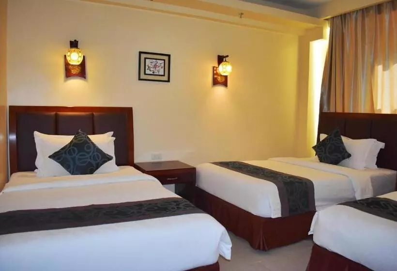 اتاق خانوادگی, Golden Phoenix Hotel Boracay
