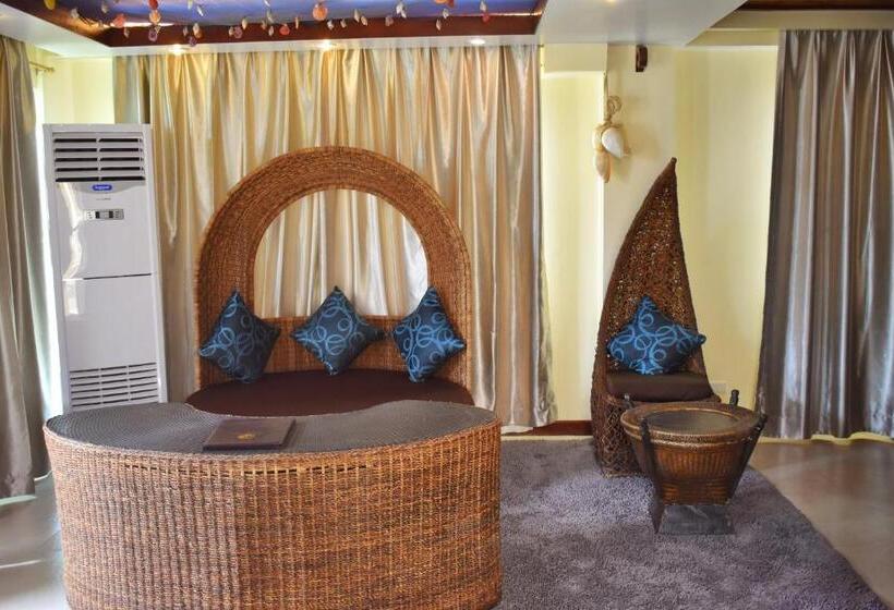 스위트 킹사이즈 침대, Golden Phoenix Hotel Boracay