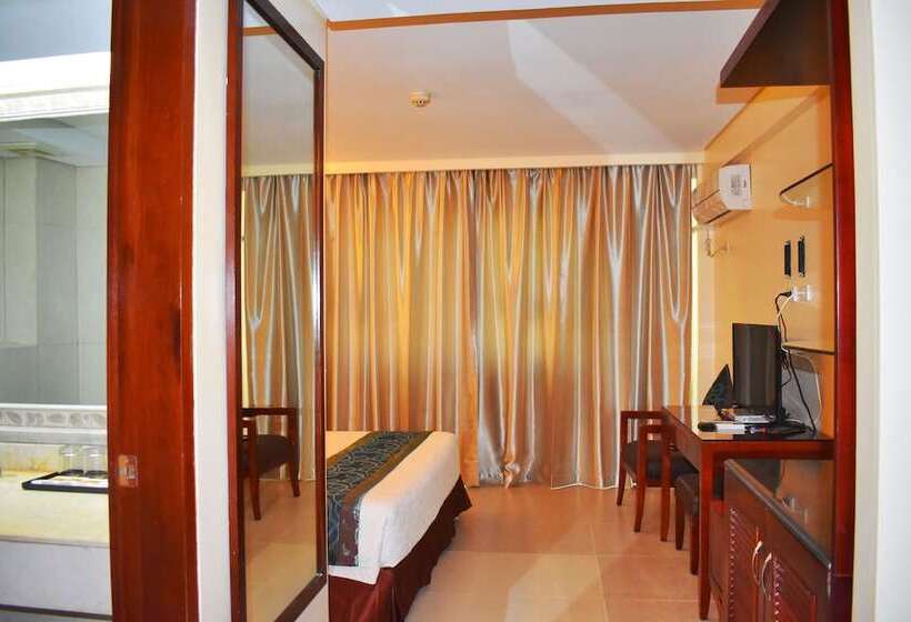 اتاق لوکس با تخت بزرگ, Golden Phoenix Hotel Boracay
