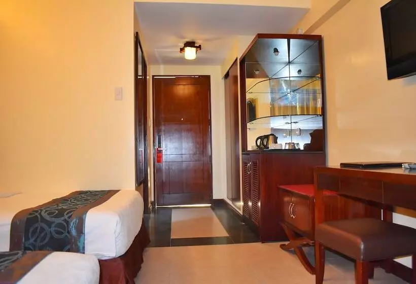اتاق لوکس, Golden Phoenix Hotel Boracay
