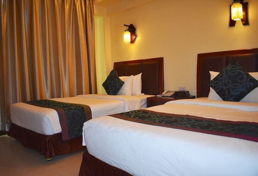 اتاق لوکس, Golden Phoenix Hotel Boracay