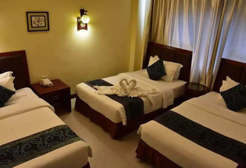 اتاق خانوادگی, Golden Phoenix Hotel Boracay