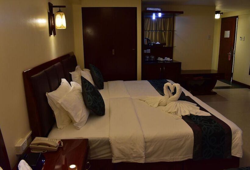 اتاق خانوادگی, Golden Phoenix Hotel Boracay