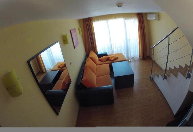 Duplex Suite, Apolis