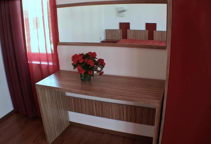 Junior Suite, Apolis