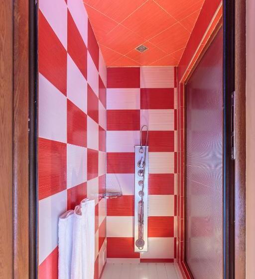 Junior Suite, Apolis