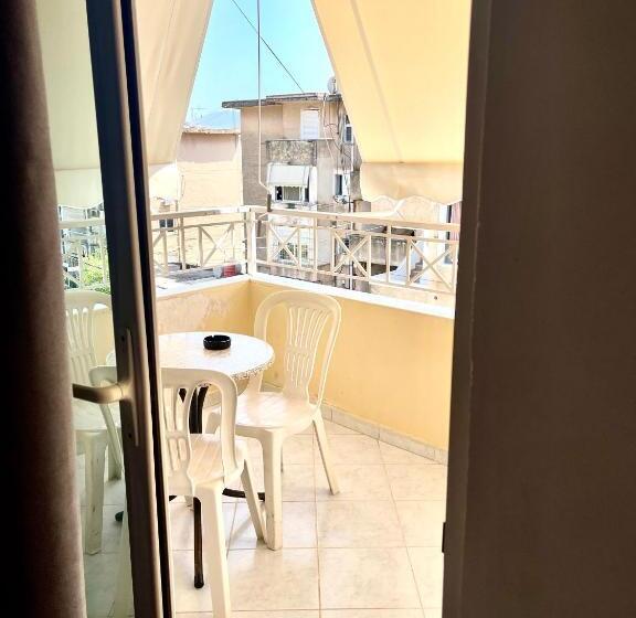 スタンダードルーム, Aulona