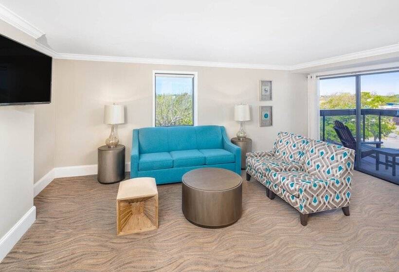 Люкс Вид на Город, Bask Hotel At Big Rock Landing