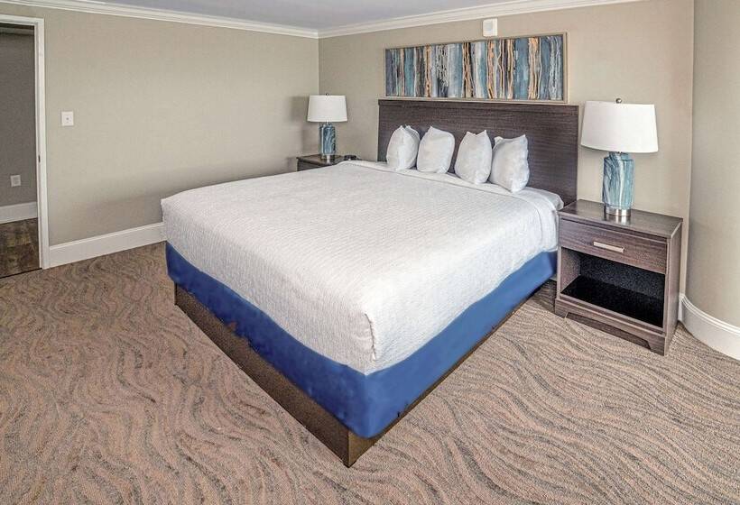 Люкс 2 Спальни, Bask Hotel At Big Rock Landing