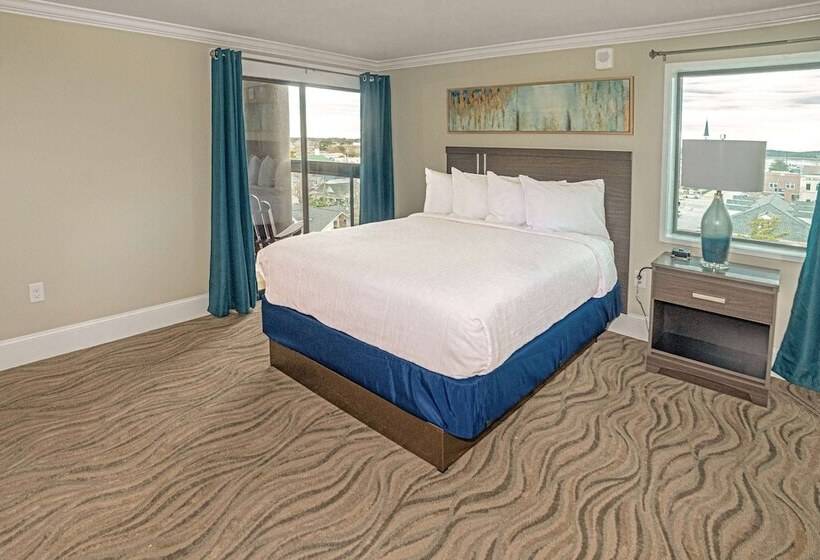 Люкс с Видом, Bask Hotel At Big Rock Landing