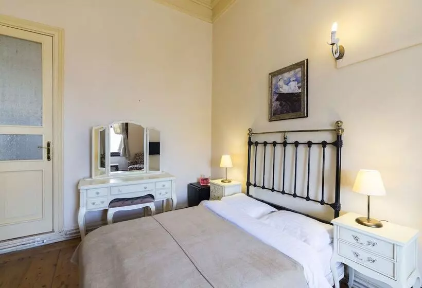 ファミリースイートの２ベッドルーム, Büyükada Anastasia Meziki History Mansion