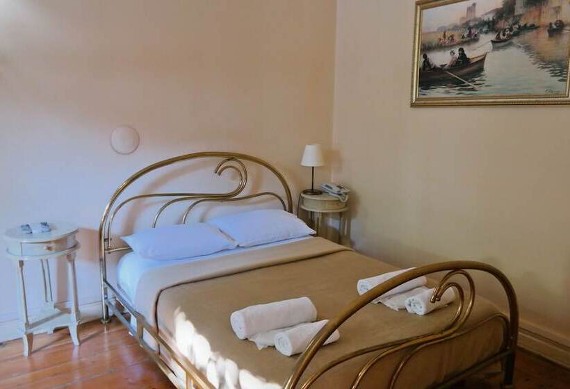 豪华园景房, Büyükada Anastasia Meziki History Mansion