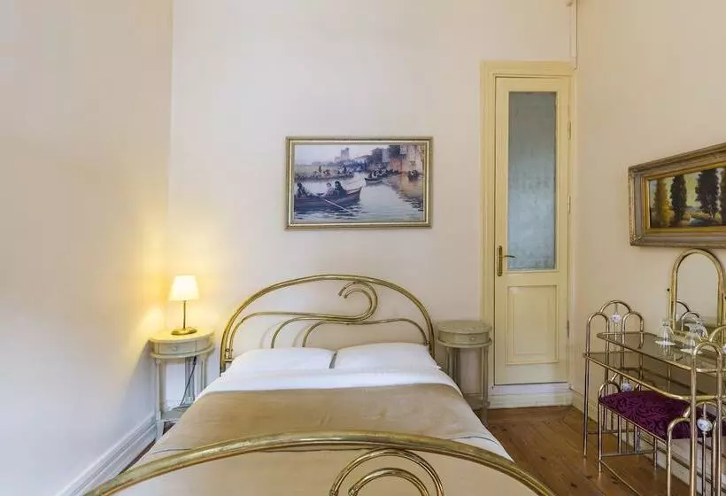 ガーデンビューデラックスルーム, Büyükada Anastasia Meziki History Mansion
