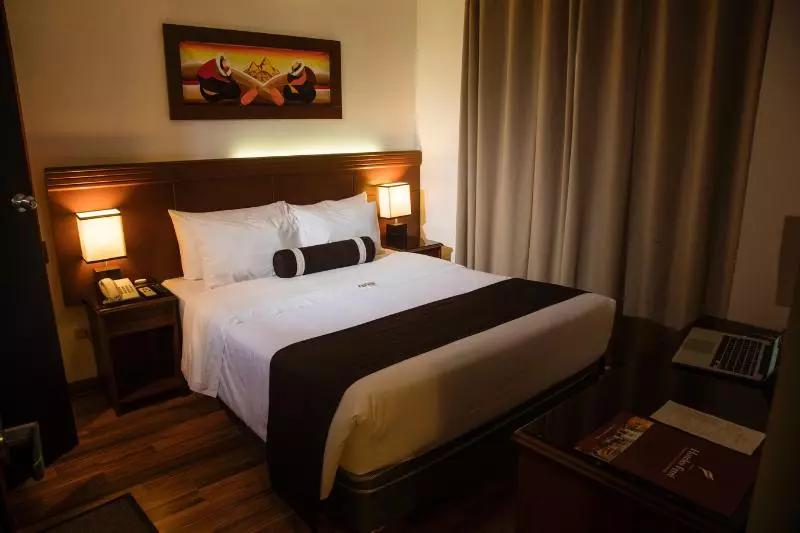 Standardzimmer, Ferre Machu Picchu
