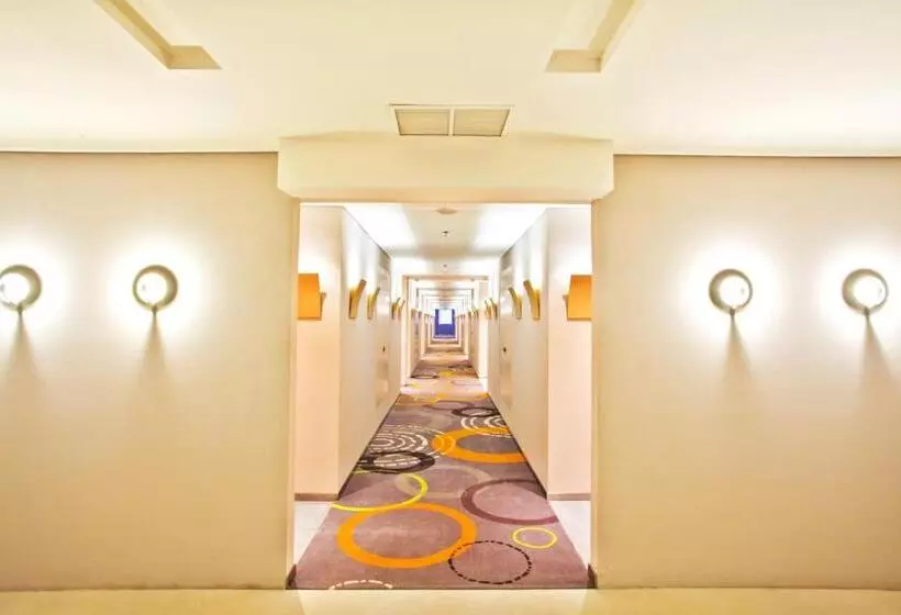 コンフォートルーム, Harris Hotel & Conventions Gubeng