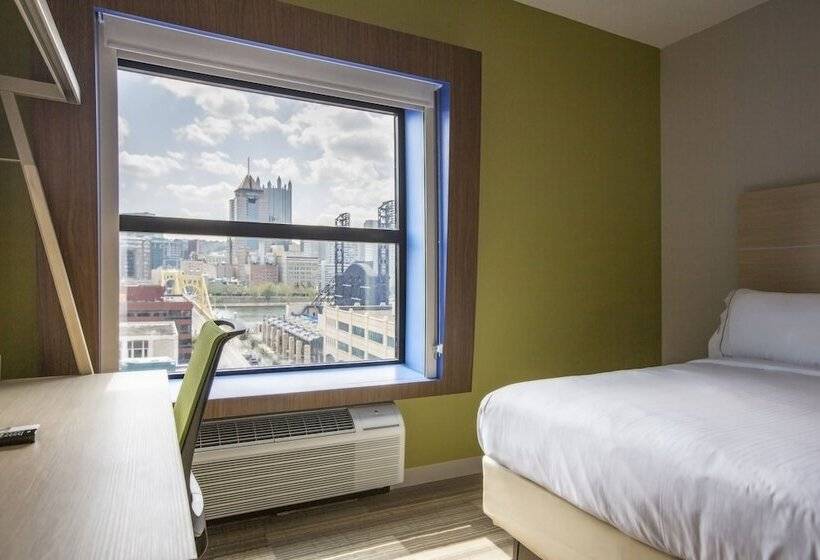 스탠다드 룸 더블 침대 2개, Holiday Inn Express & Suites Pittsburgh North Shore, An Ihg