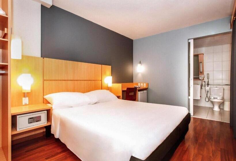 חדר סטנדרט מותאם לאדם עם מוגבלויות, Ibis Belo Horizonte Savassi