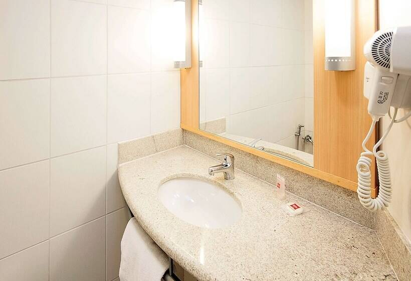 חדר סטנדרט, Ibis Belo Horizonte Savassi