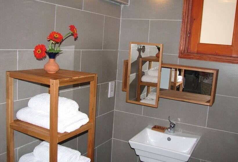 스탠다드 룸, Lasa Heights