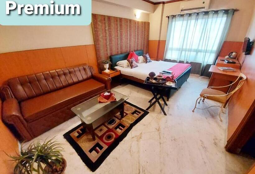 سوییت اجرایی, Malik Guest House
