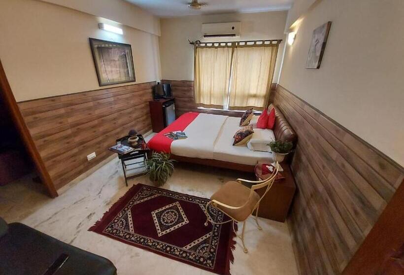 סוויטה אקזקיוטיב, Malik Guest House