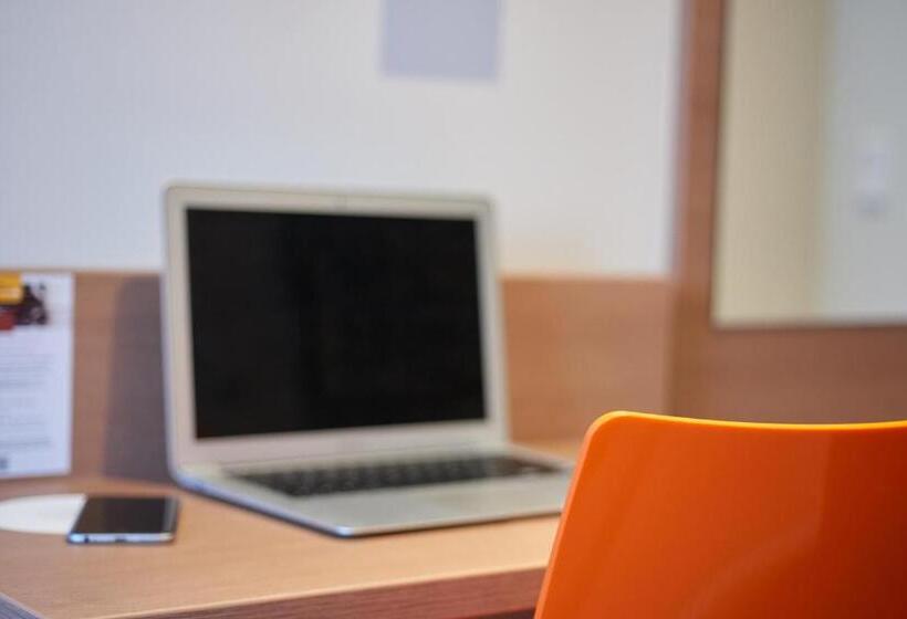 Номер Basic, Mcdreams Hotel Mönchengladbach