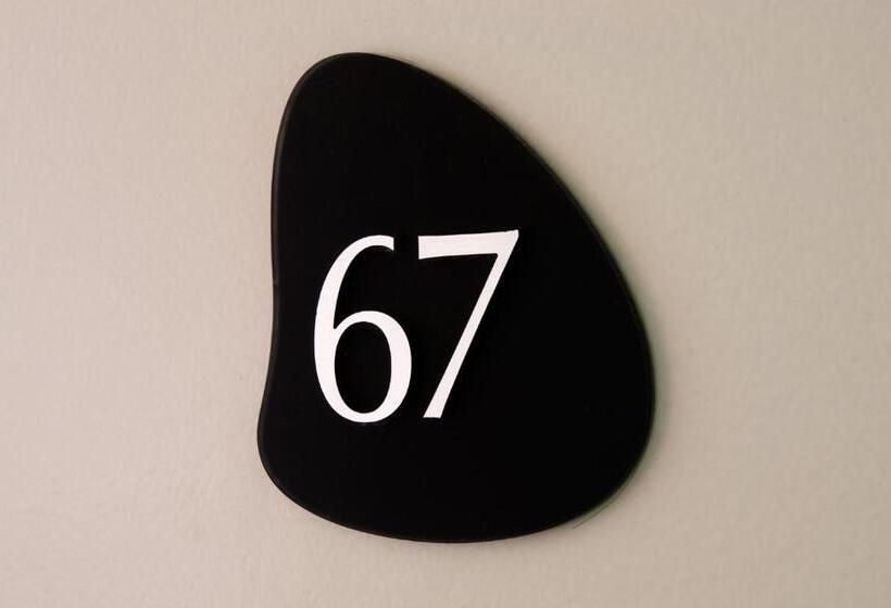 스탠다드 트리플 룸, Opal Inn