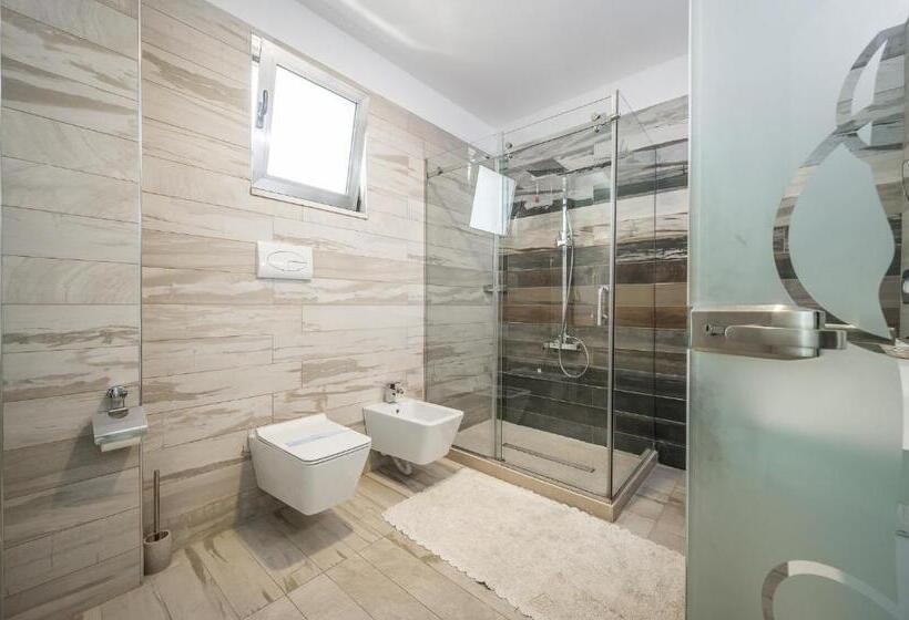 סוויטה נוף לים, Splendor