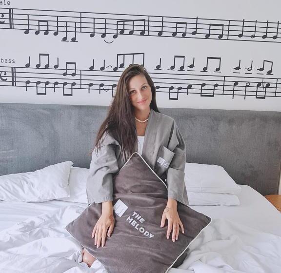 디럭스 룸, The Melody Phuket Sha Extra Plus