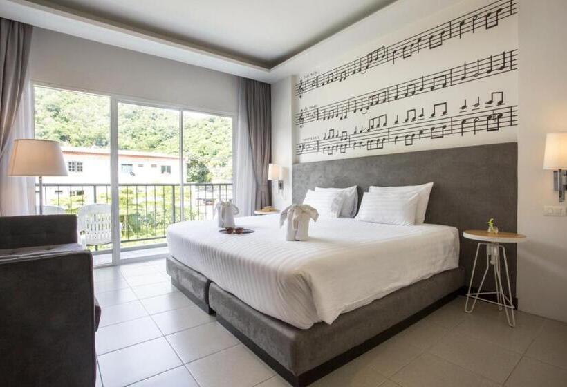 디럭스 룸, The Melody Phuket Sha Extra Plus