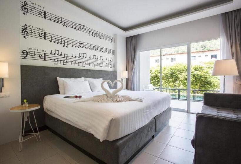 디럭스 룸, The Melody Phuket Sha Extra Plus