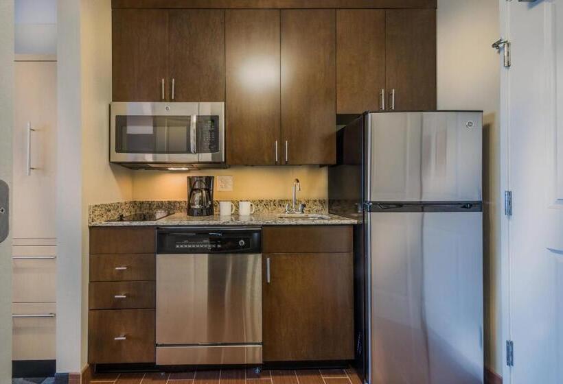 스탠다드 스튜디오 킹침대, Towneplace Suites By Marriott Goldsboro