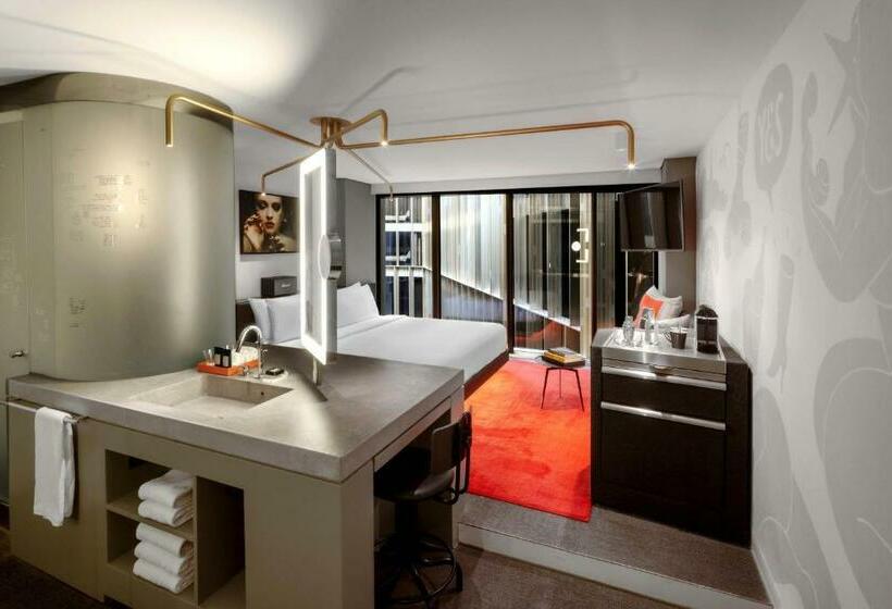 غرفة قياسية سرير كينج, W Amsterdam