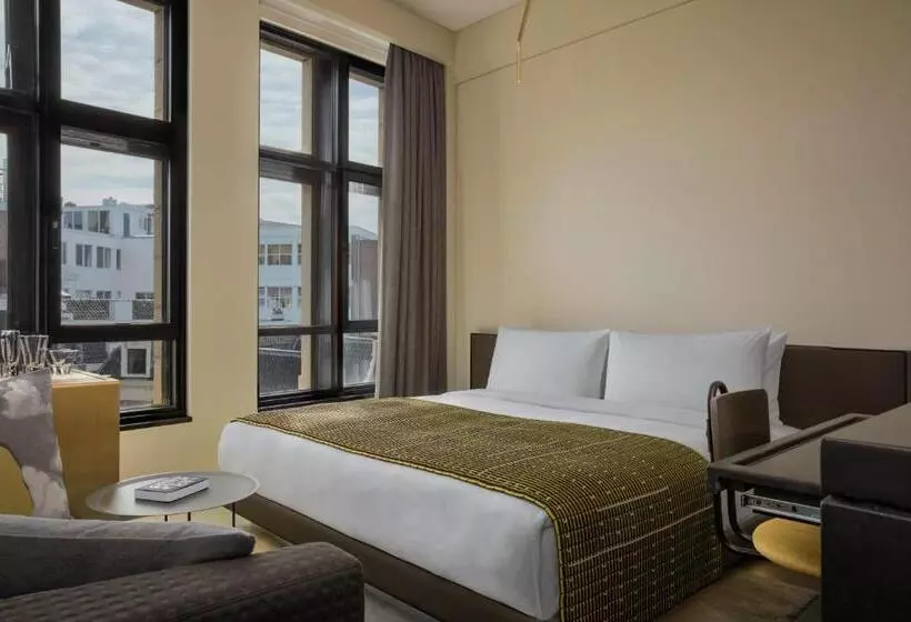Standard Room King Size Bed, W Amsterdam