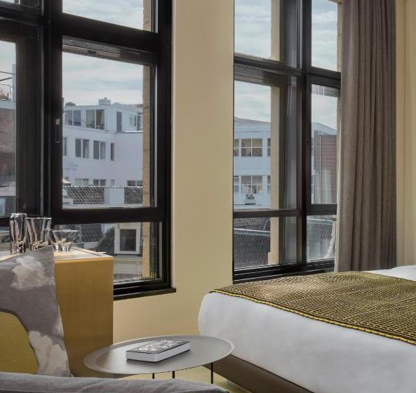 غرفة قياسية مطلة على المدينة, W Amsterdam