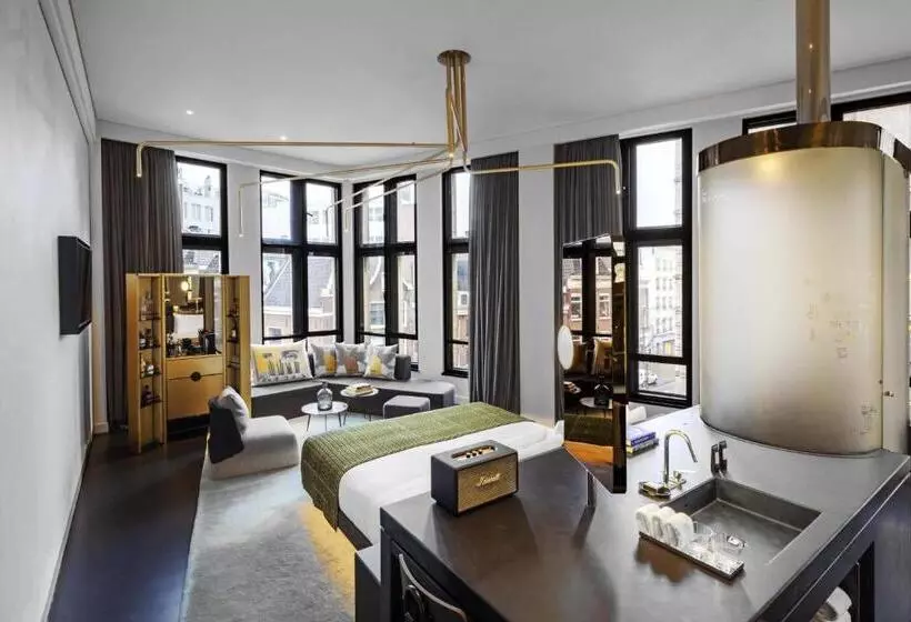 Standard Studio King Bed, W Amsterdam
