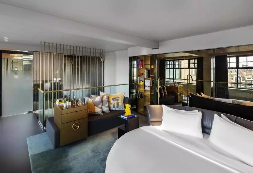 Suite with Views, W Amsterdam