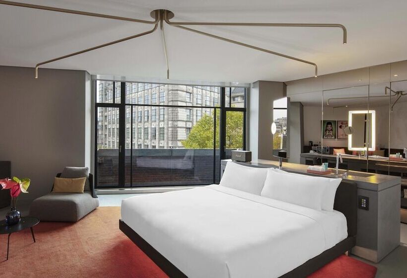 Suite, W Amsterdam