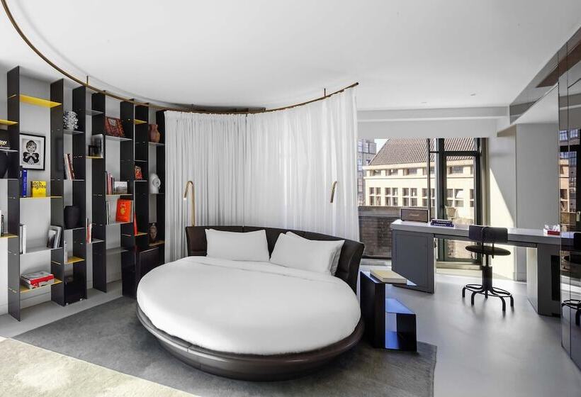 إستوديو قياسى, W Amsterdam