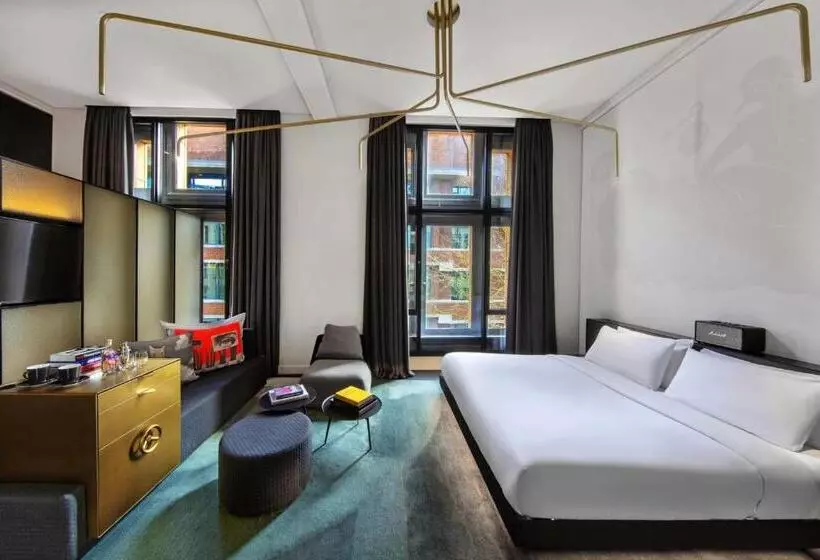 Standard Room King Size Bed, W Amsterdam