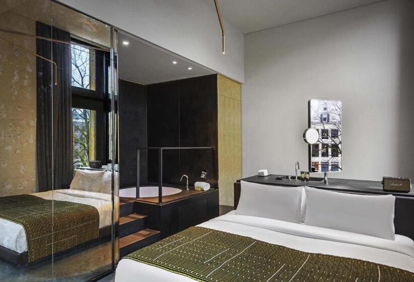 غرفة قياسية سرير كينج, W Amsterdam